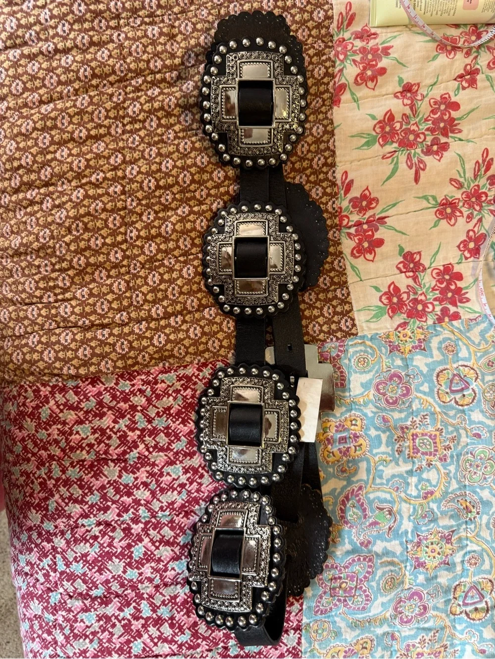 Roper Women’s XL Concho & Leather Western Rodeo Cowgirl Belt
